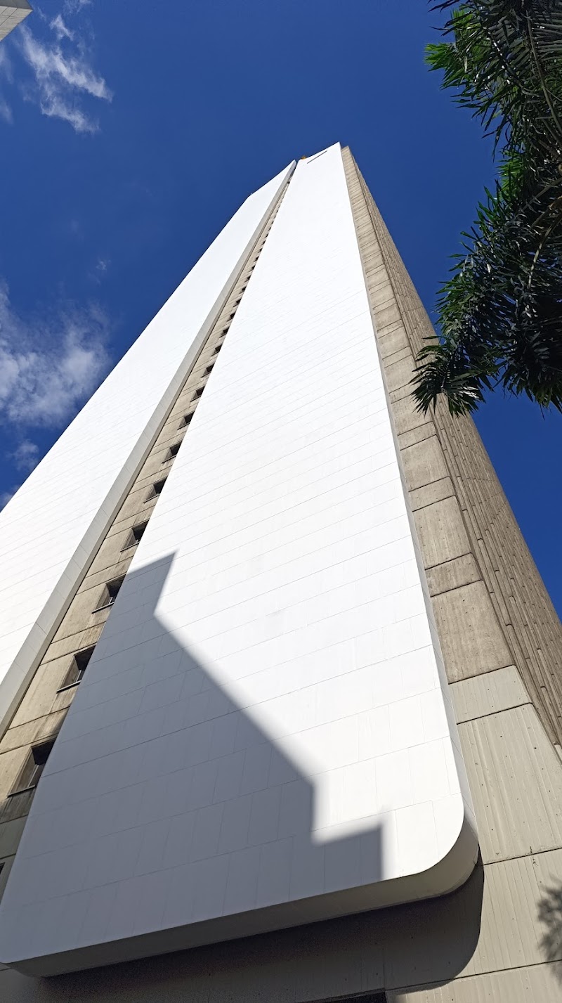 Notaría 16 de Medellín, barrio centro, Carrera 49 # 52 – 61, Pasaje Astoria, Edificio Tequendama Oficinas 200, 301, 303, 304